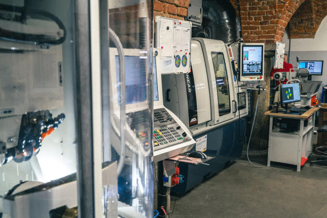 YARD szlifierki CNC - WALTER ANCA